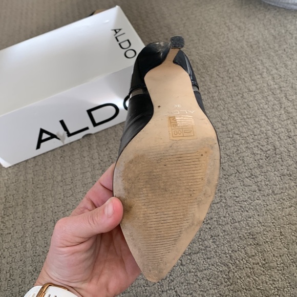 Aldo leather pointy toe pumps (size 6.5) with cool cutouts. - Picture 3 of 3